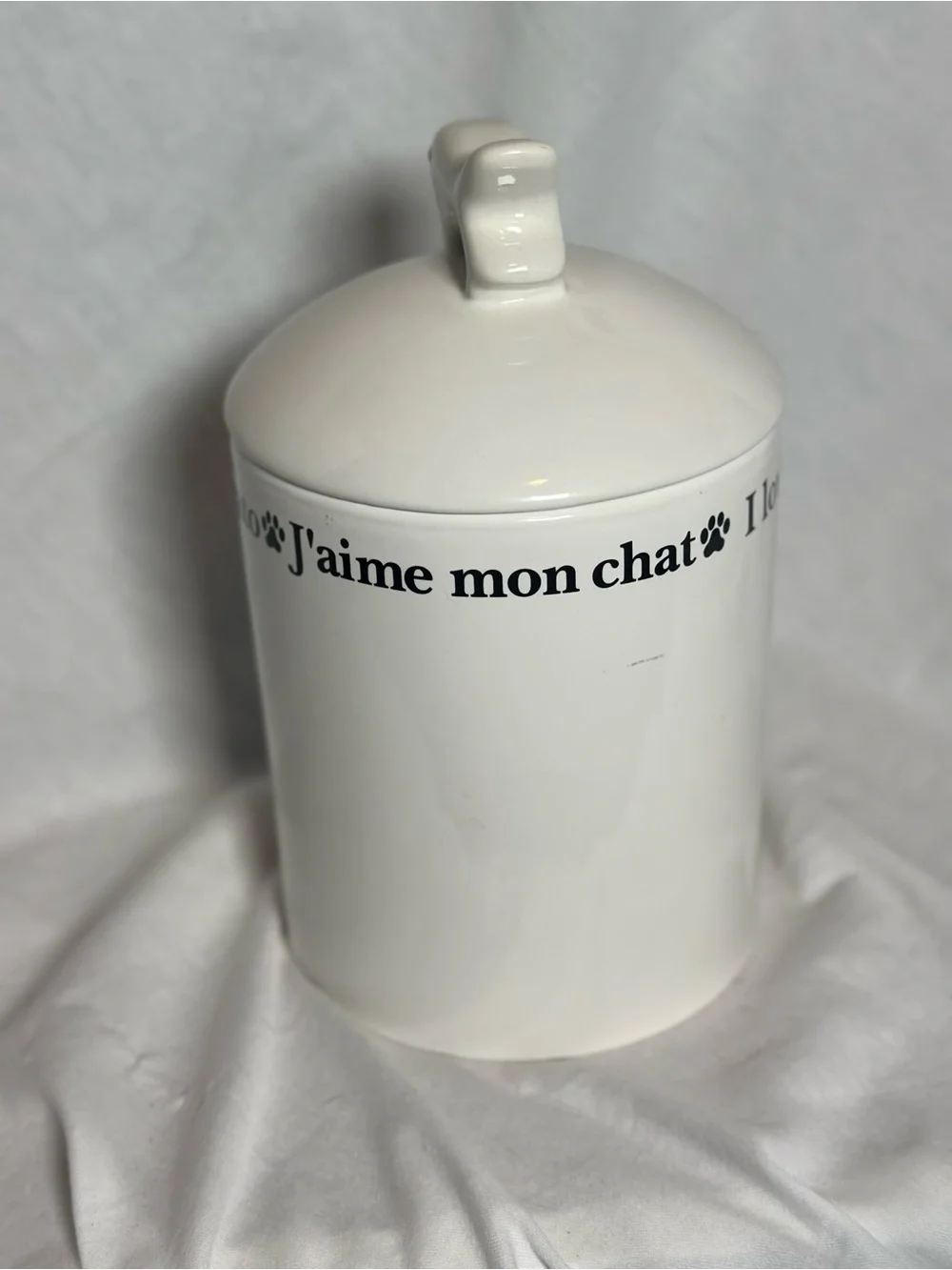 Ceramic 'I Love My Cat' White Treat Canister with Fish Lid- Cat Food Container